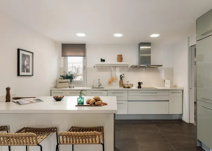 Lejlighed Tarra - 4 Bedrooms And Terrace In Sant Pere *